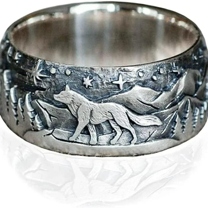 Bague loup  décor celtique