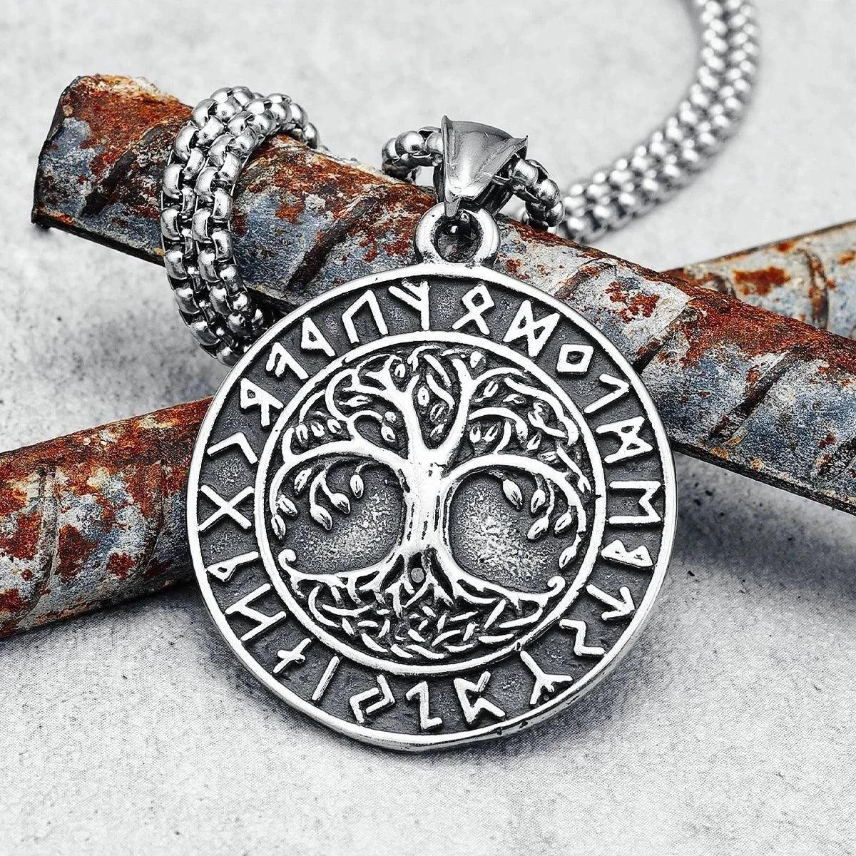 Collier Yggdrasil et Runes Viking